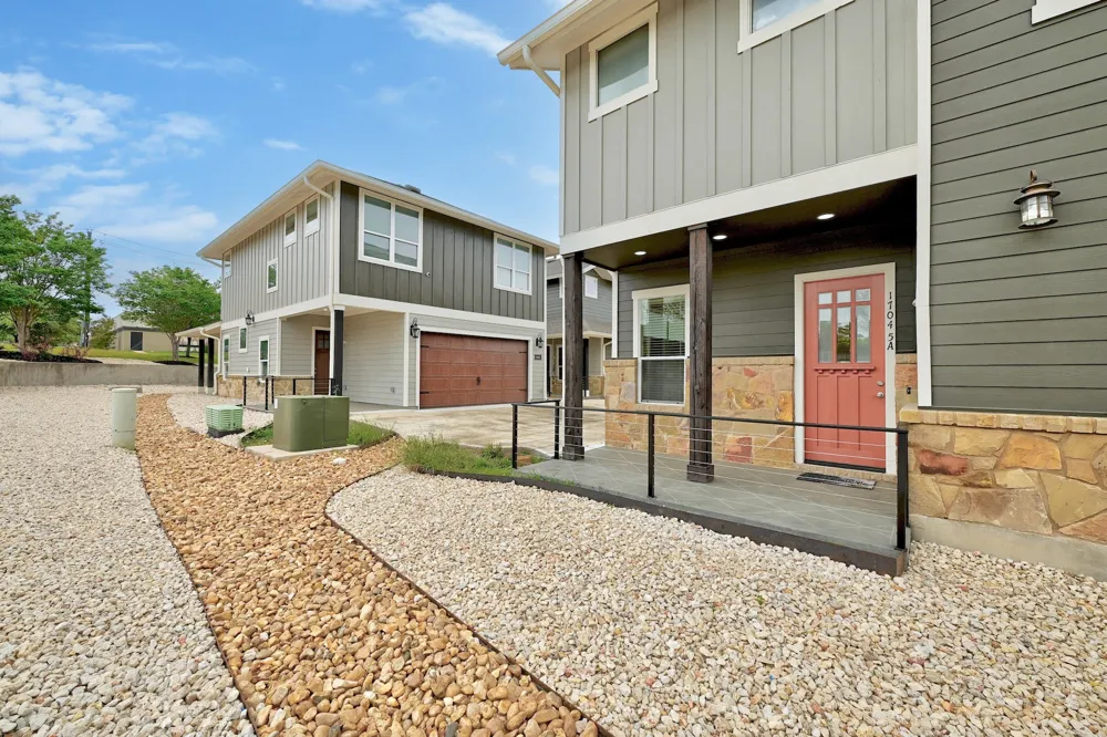 1704 Cedar Bend Drive #5B Austin, TX 78758