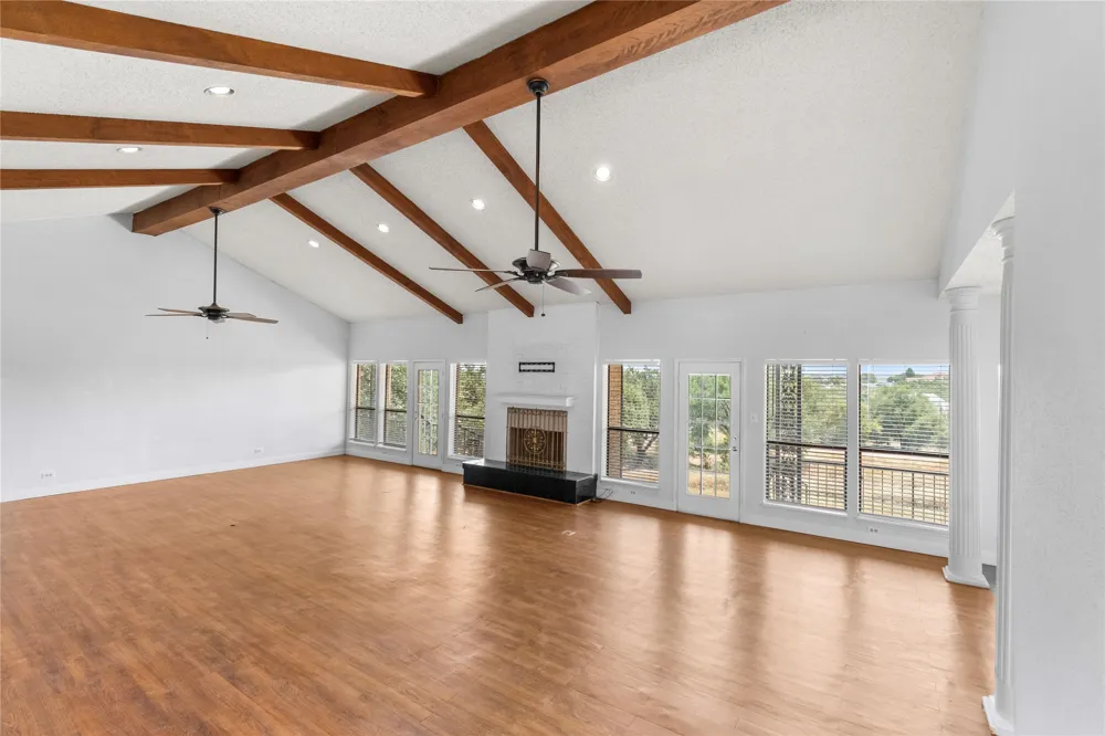 634 Broken Hills Horseshoe Bay, TX 78657