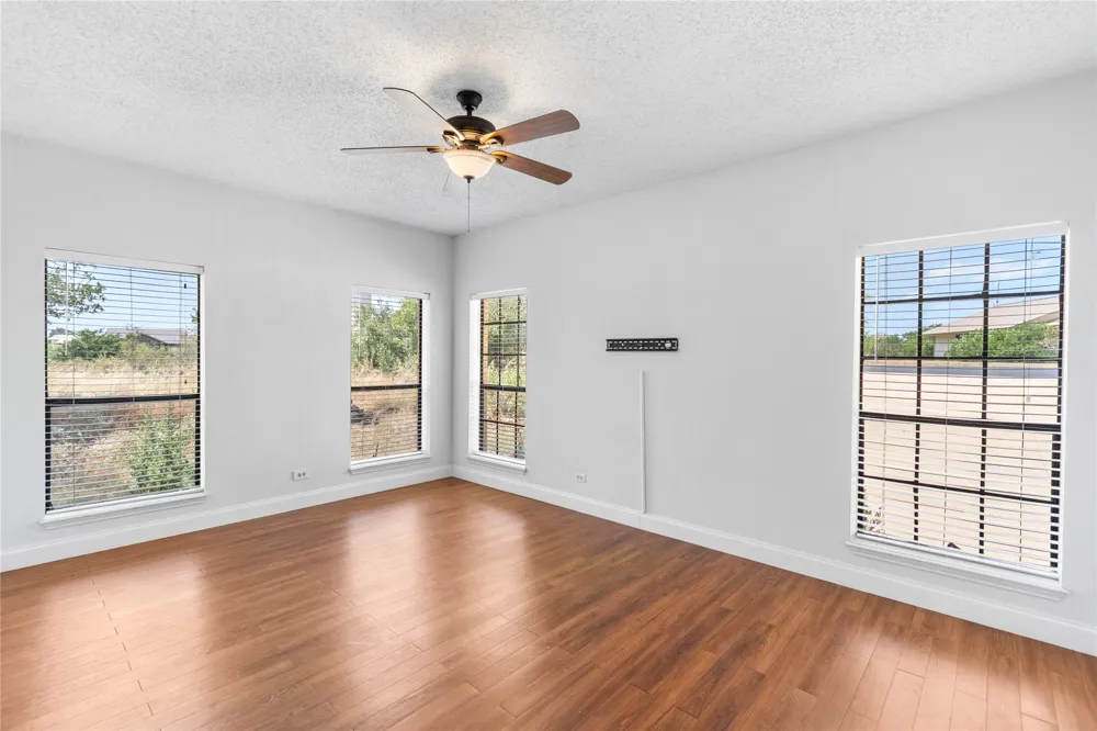 634 Broken Hills Horseshoe Bay, TX 78657