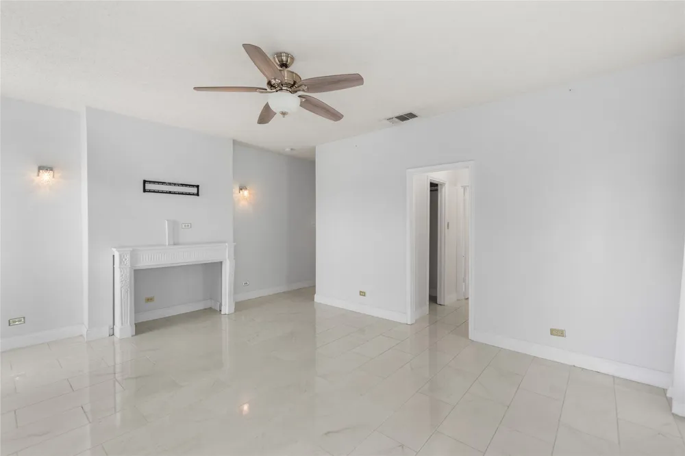 634 Broken Hills Horseshoe Bay, TX 78657