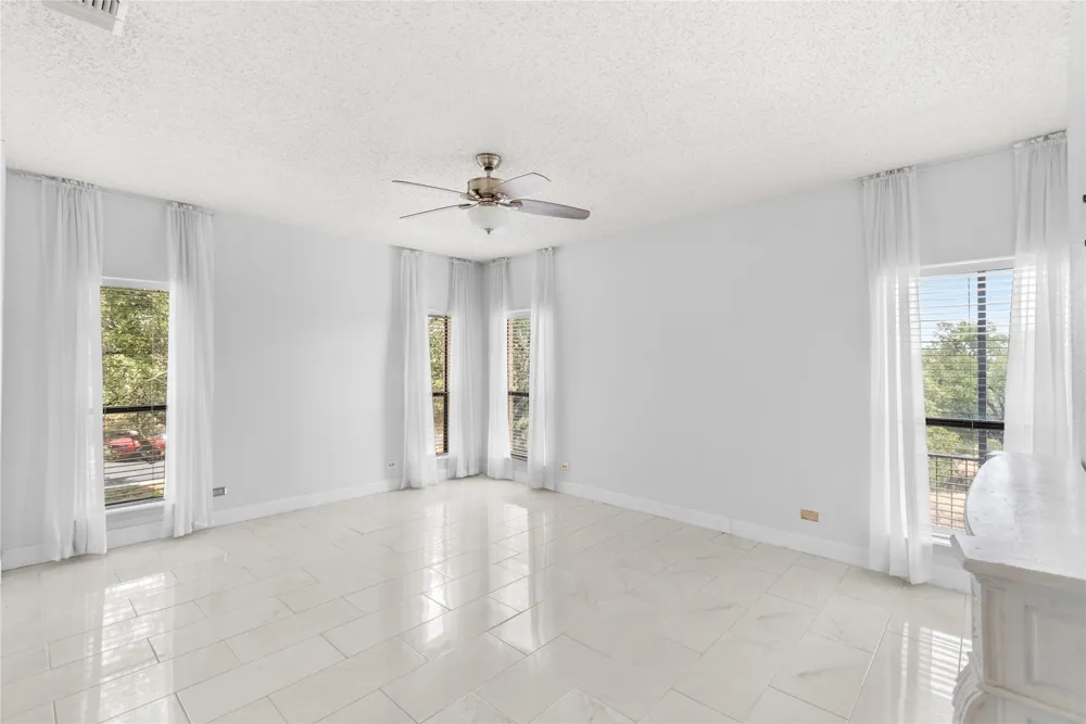 634 Broken Hills Horseshoe Bay, TX 78657
