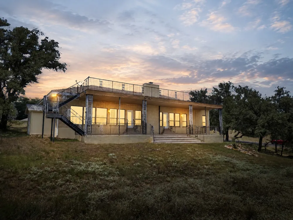634 Broken Hills Horseshoe Bay, TX 78657