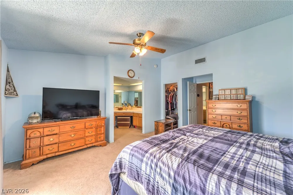 5272 Dickens Drive Las Vegas, NV 89119