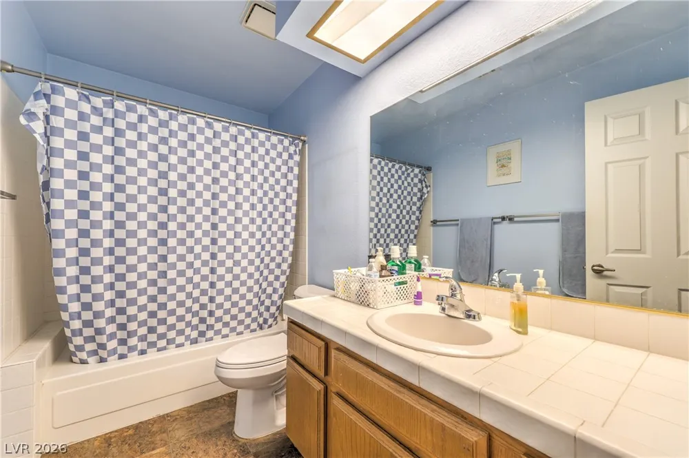 5272 Dickens Drive Las Vegas, NV 89119