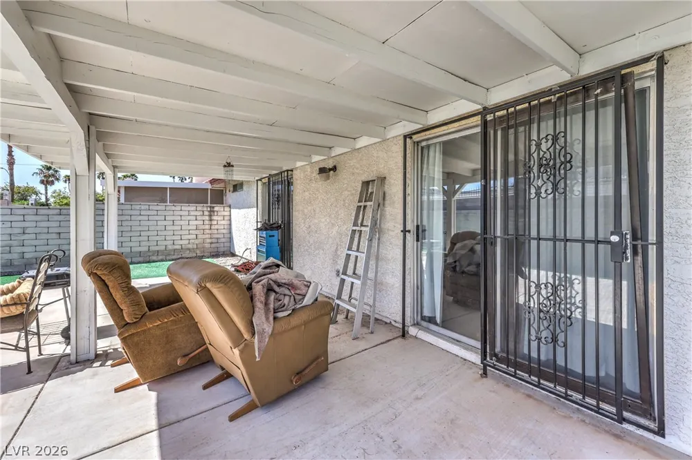 5272 Dickens Drive Las Vegas, NV 89119