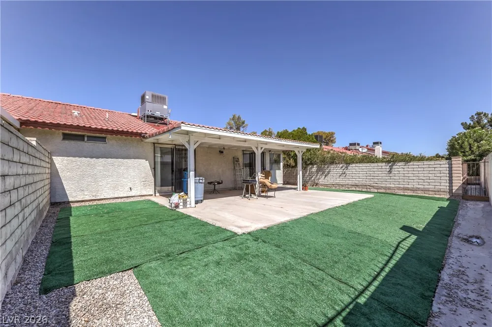5272 Dickens Drive Las Vegas, NV 89119