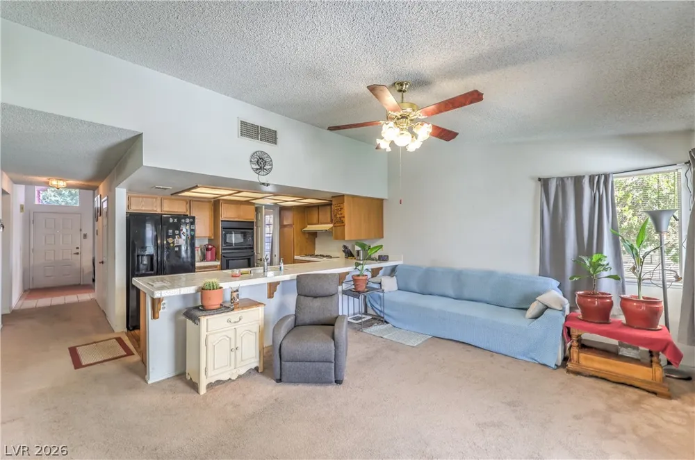 5272 Dickens Drive Las Vegas, NV 89119