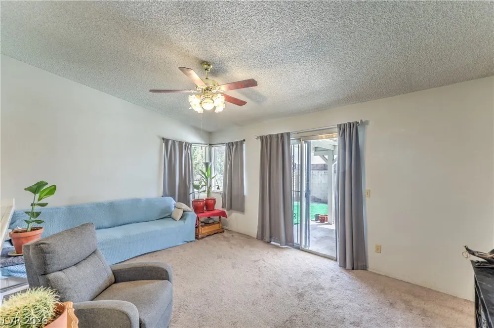 5272 Dickens Drive Las Vegas, NV 89119
