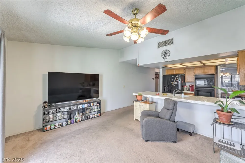 5272 Dickens Drive Las Vegas, NV 89119
