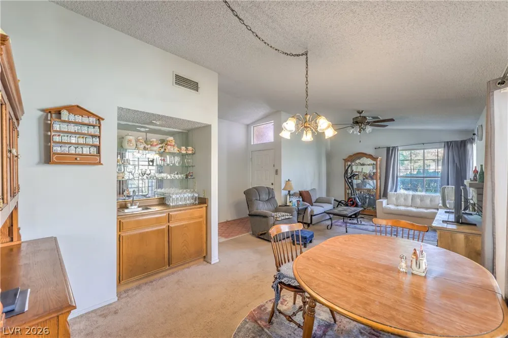 5272 Dickens Drive Las Vegas, NV 89119