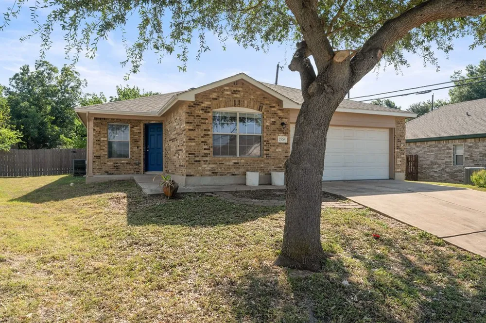 2100 Boyer Drive Taylor, TX 76574