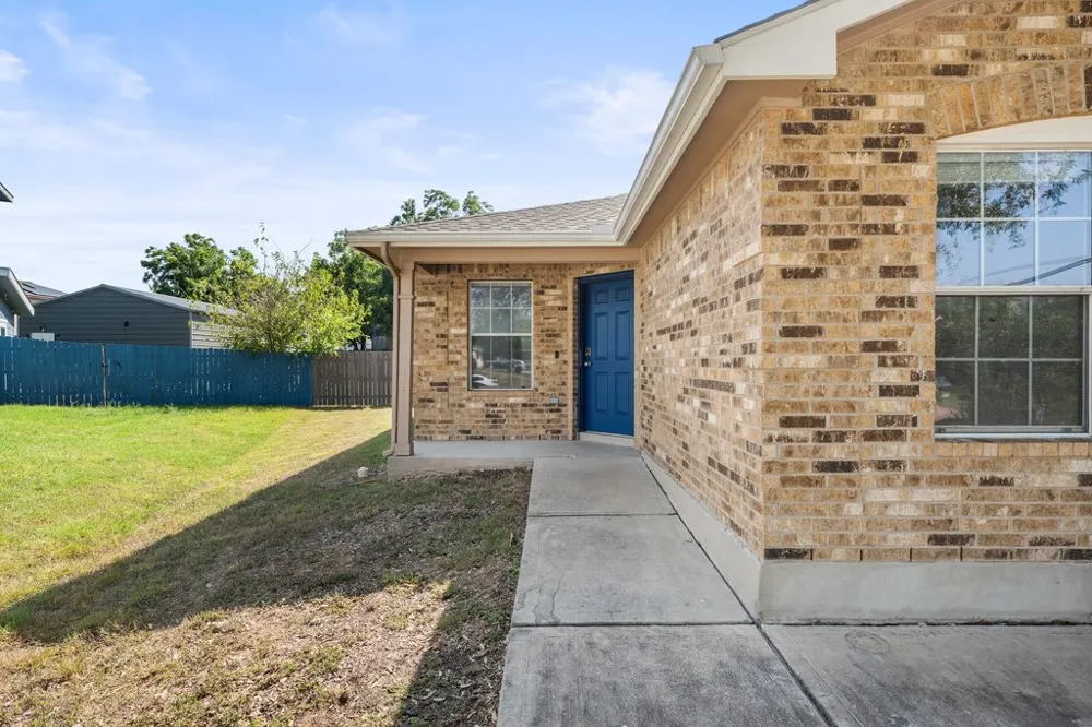 2100 Boyer Drive Taylor, TX 76574