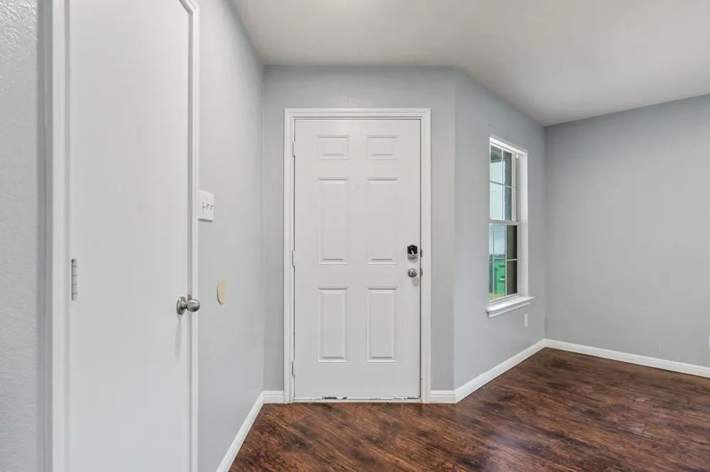 2100 Boyer Drive Taylor, TX 76574