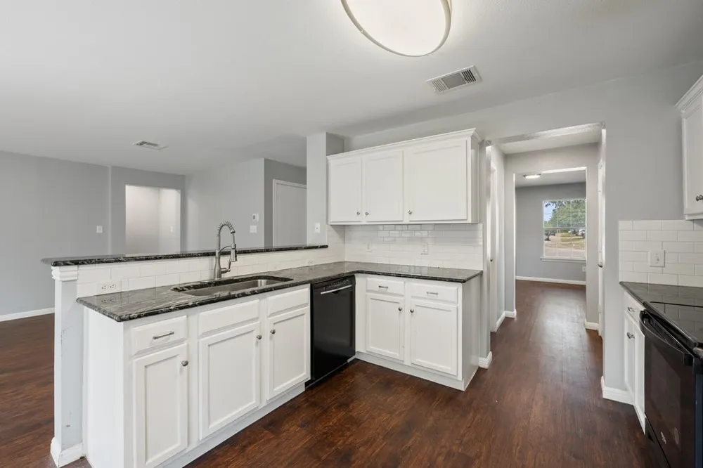2100 Boyer Drive Taylor, TX 76574