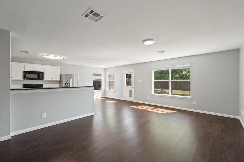 2100 Boyer Drive Taylor, TX 76574