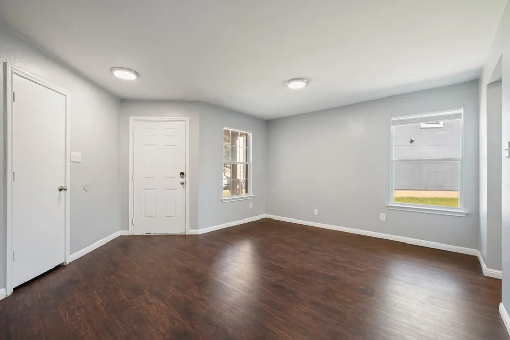 2100 Boyer Drive Taylor, TX 76574