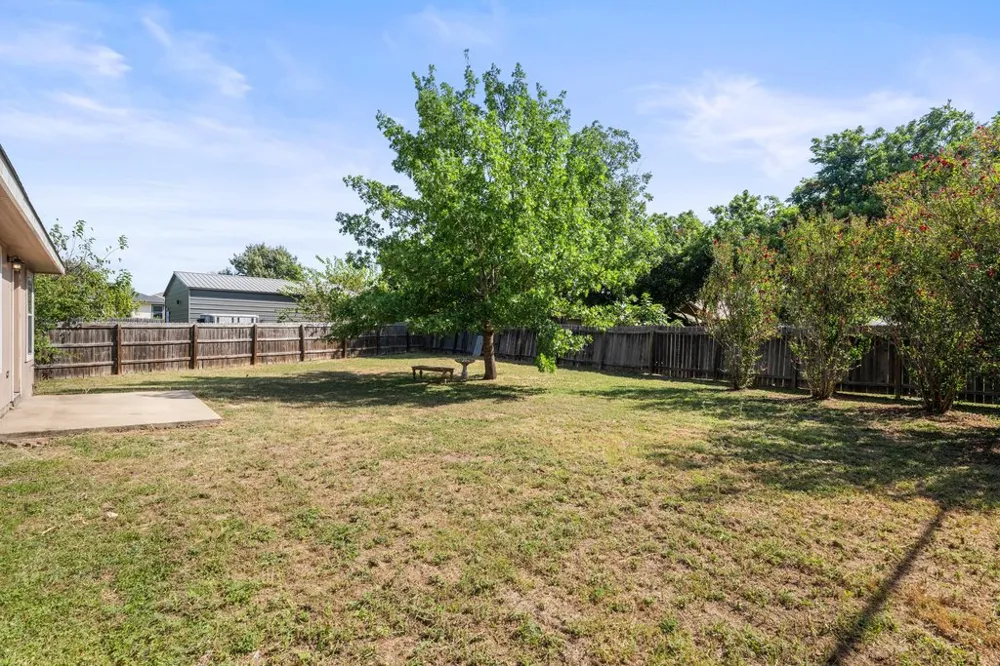 2100 Boyer Drive Taylor, TX 76574