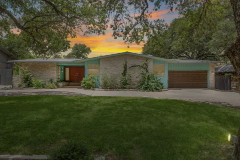 706 Barton Boulevard