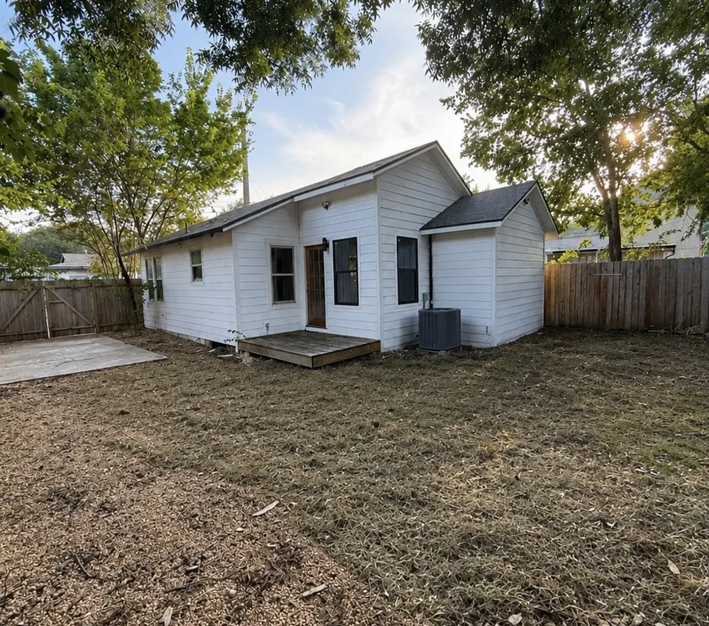 2404 Santa Rita Street Austin, TX 78702