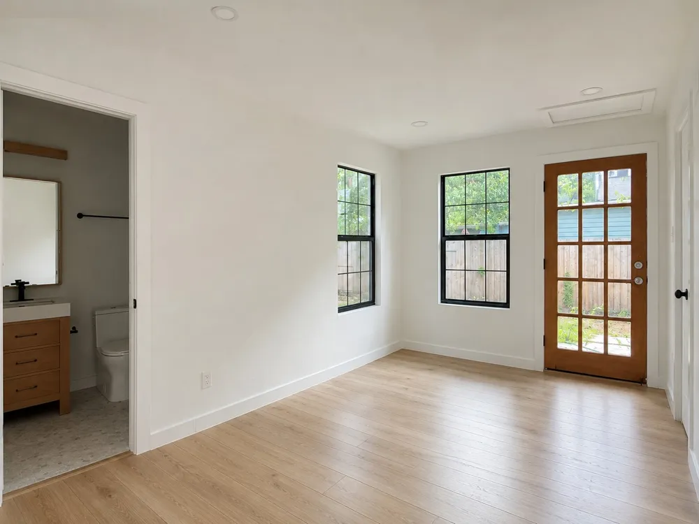 2404 Santa Rita Street Austin, TX 78702