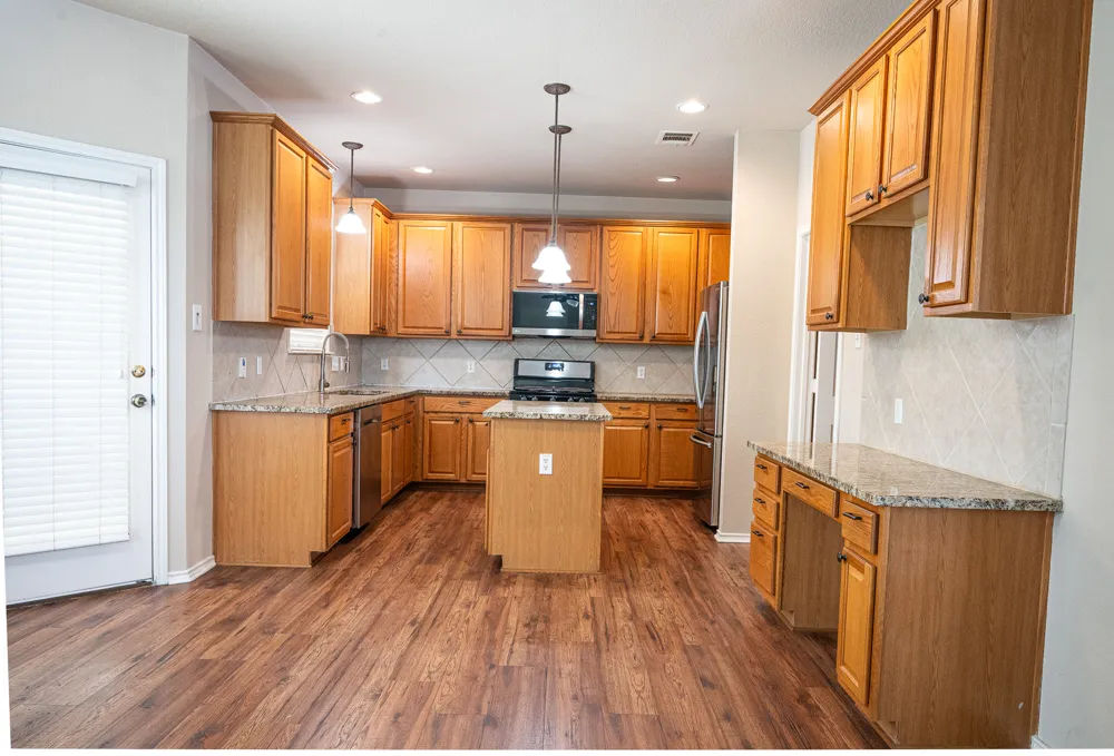 2901 FLEET DRIVE Austin, TX 78748