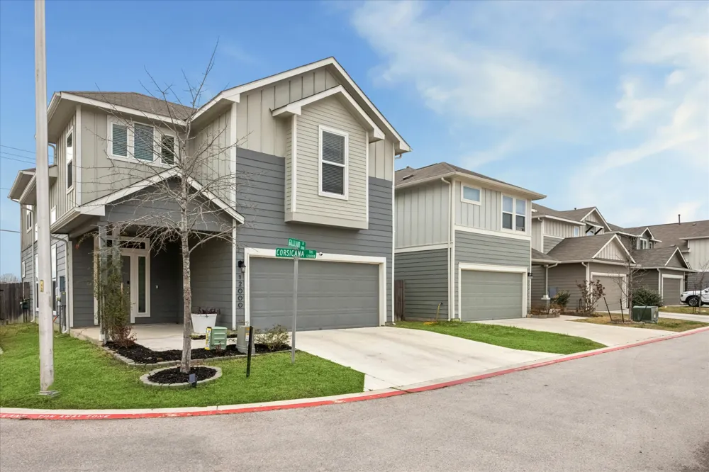 12000 Corsicana Trail Manor, TX 78653