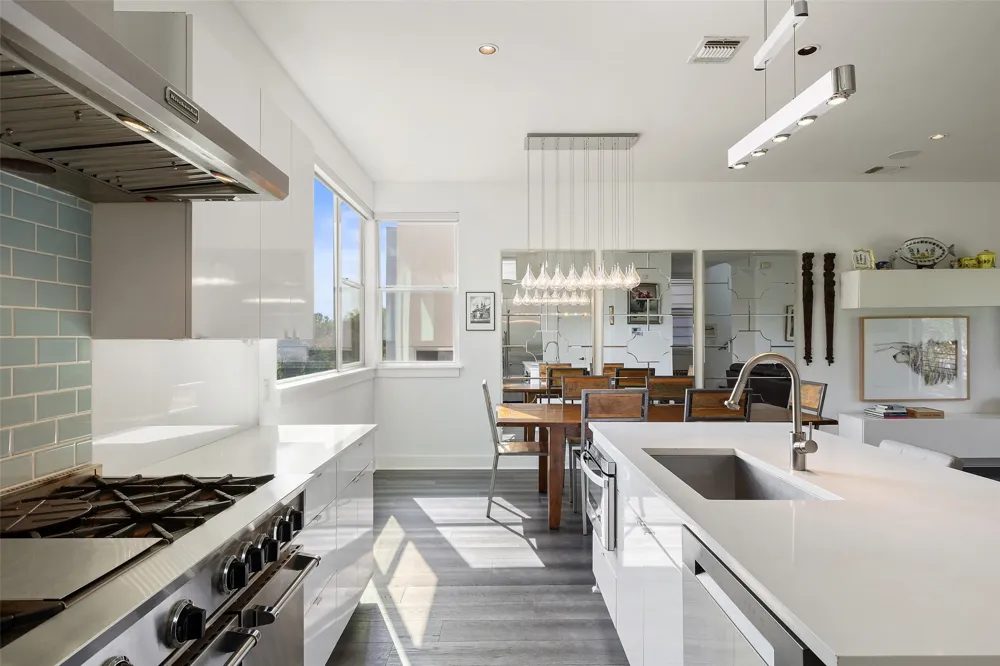 2105 Goodrich Avenue #7 Austin, TX 78704