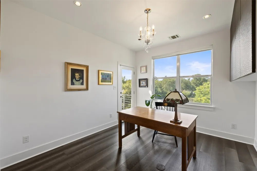 2105 Goodrich Avenue #7 Austin, TX 78704