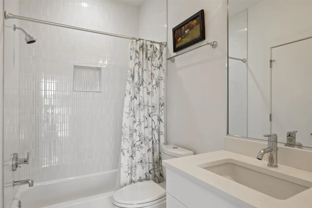 2105 Goodrich Avenue #7 Austin, TX 78704
