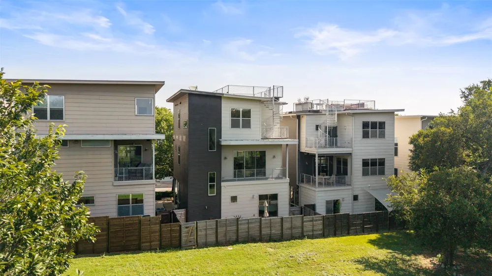 2105 Goodrich Avenue #7 Austin, TX 78704