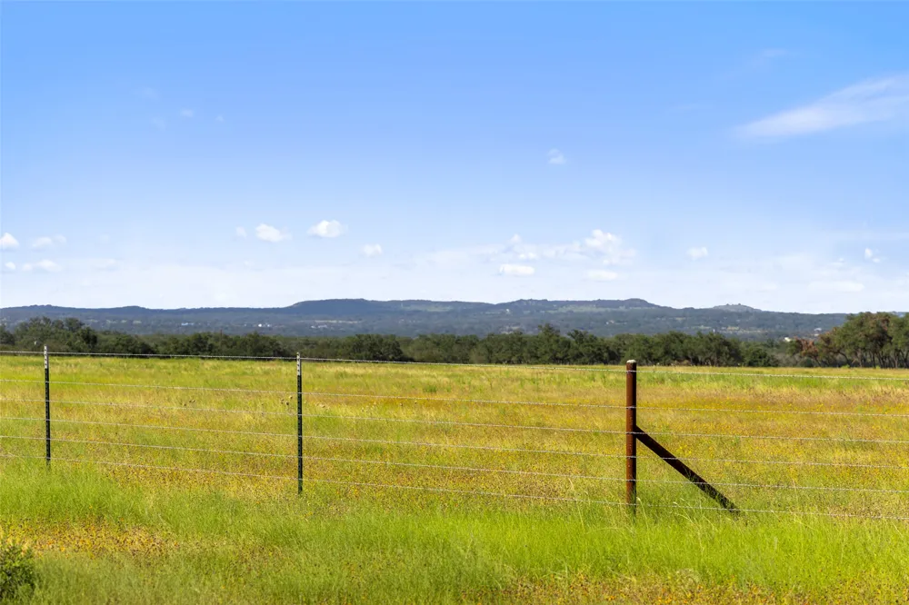 1701 Gipson Rd Johnson City, TX 78636