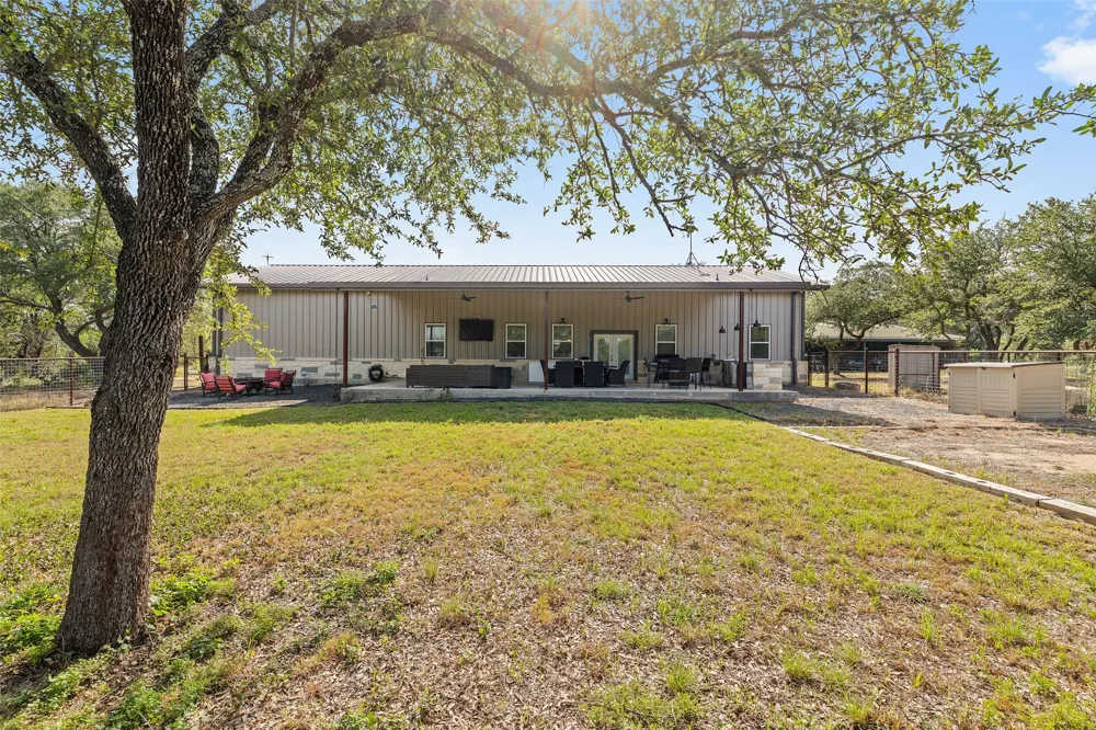 764 Stubbs Road Johnson City, TX 78636