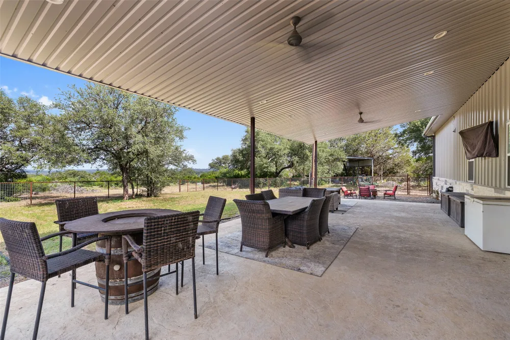 764 Stubbs Road Johnson City, TX 78636