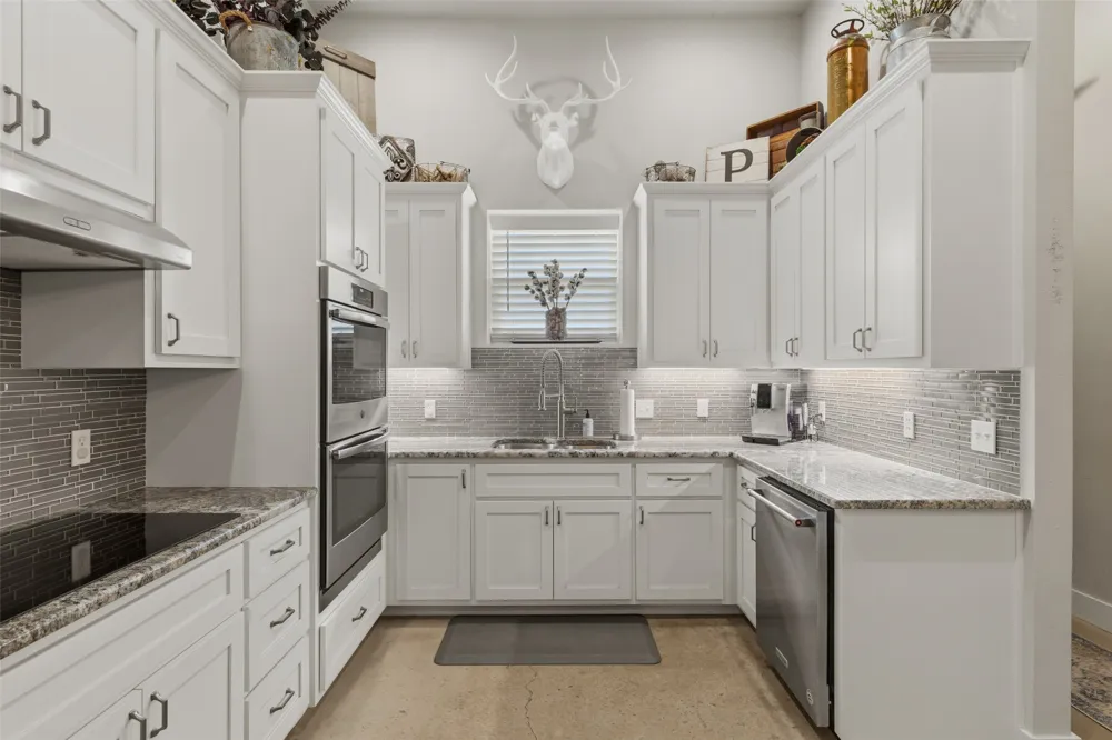 764 Stubbs Road Johnson City, TX 78636