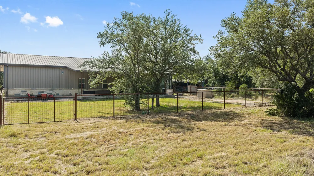 764 Stubbs Road Johnson City, TX 78636