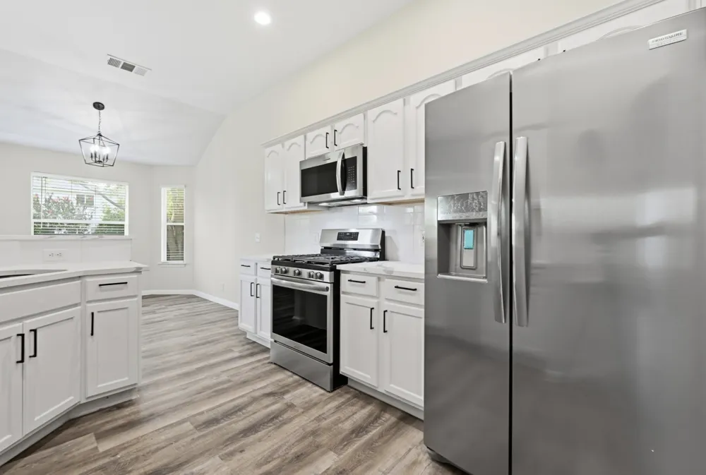 160 Atlantis Kyle, TX 78640