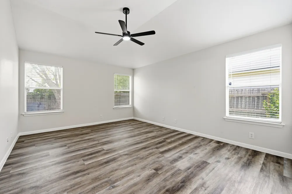 160 Atlantis Kyle, TX 78640