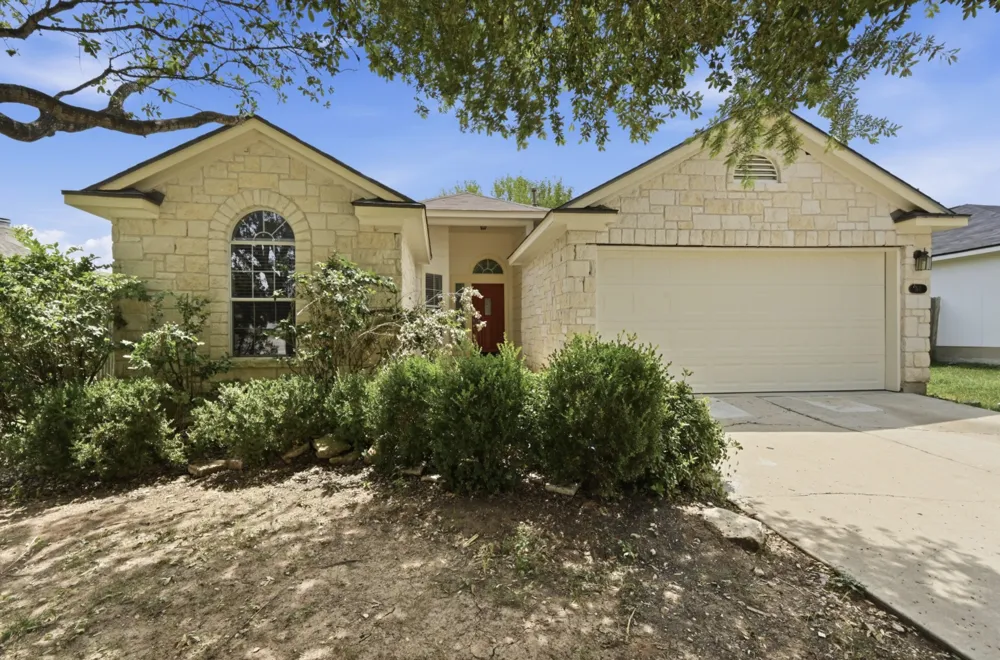 160 Atlantis Kyle, TX 78640