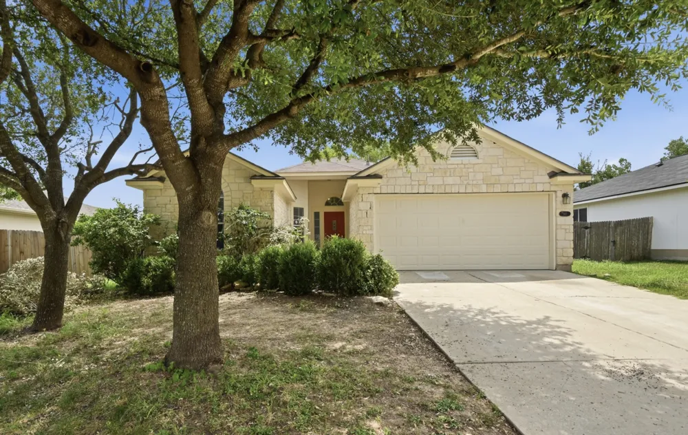 160 Atlantis Kyle, TX 78640