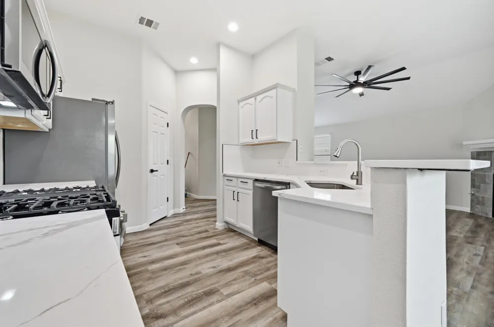 160 Atlantis Kyle, TX 78640