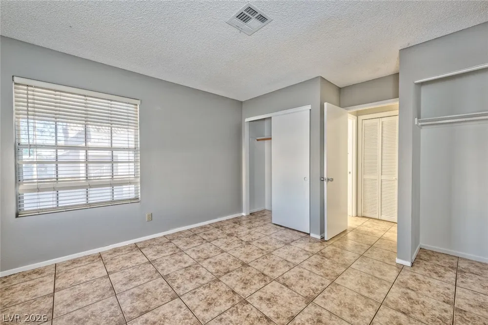 8661 Freeport Lane Las Vegas, NV 89117