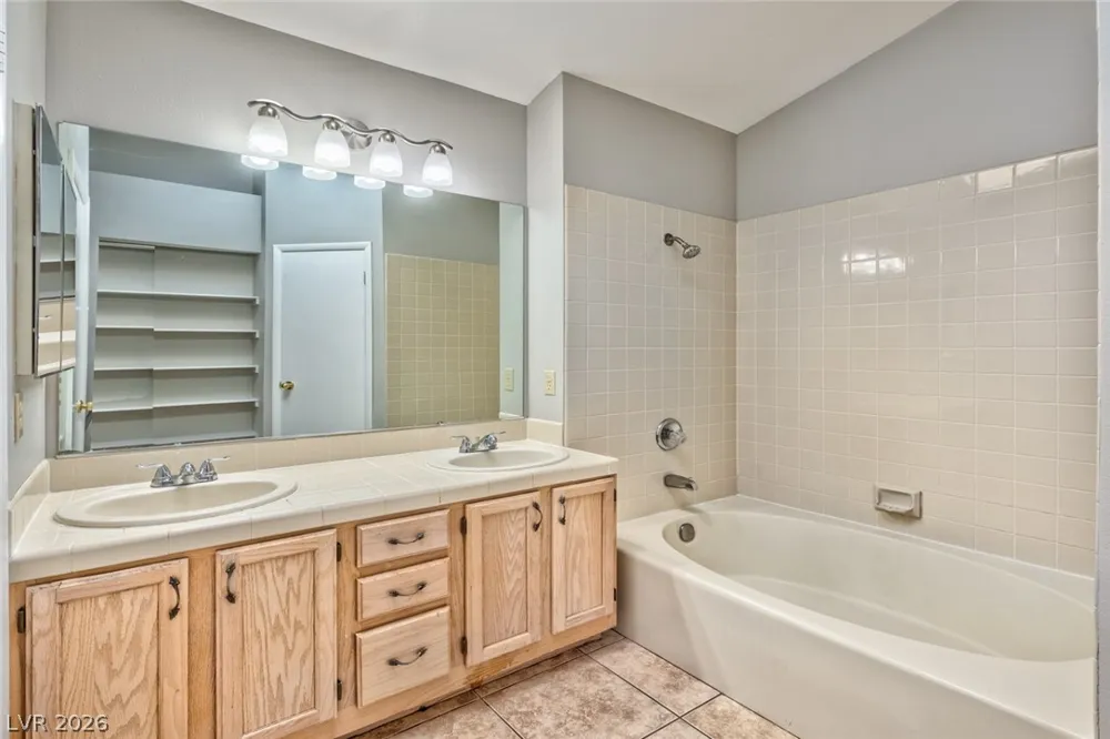 8661 Freeport Lane Las Vegas, NV 89117