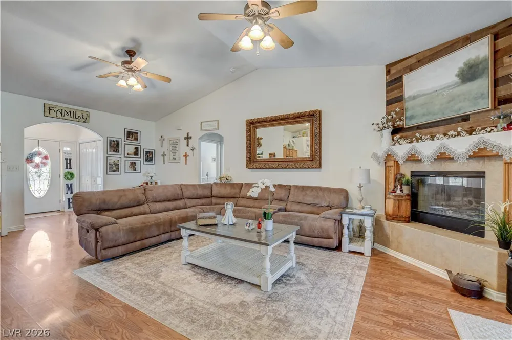 1374 Lake Valley Drive Logandale, NV 89021