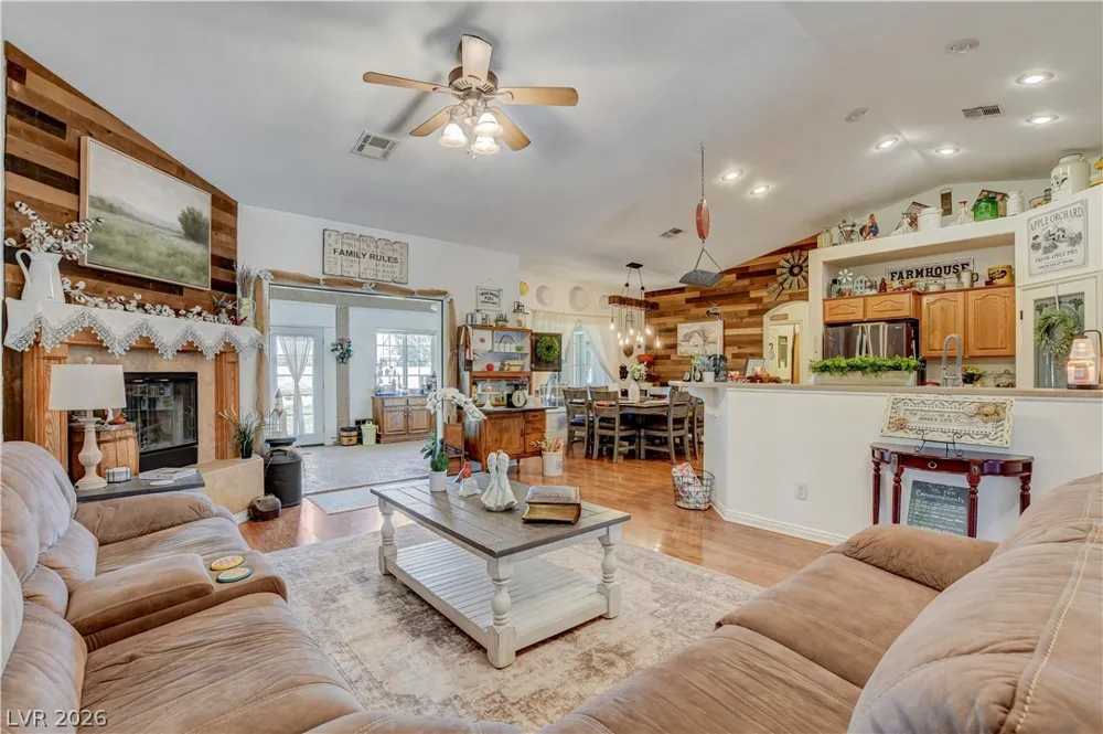1374 Lake Valley Drive Logandale, NV 89021