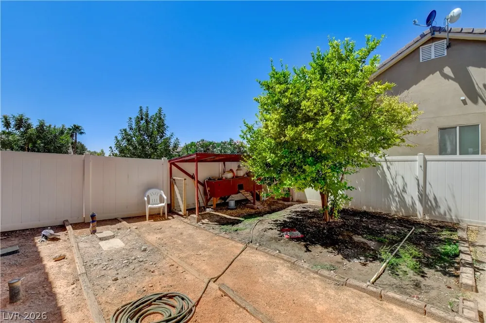 1374 Lake Valley Drive Logandale, NV 89021