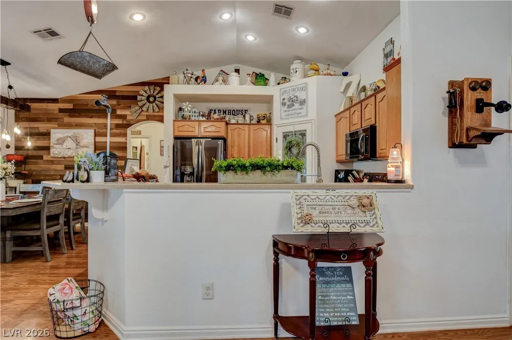 1374 Lake Valley Drive Logandale, NV 89021