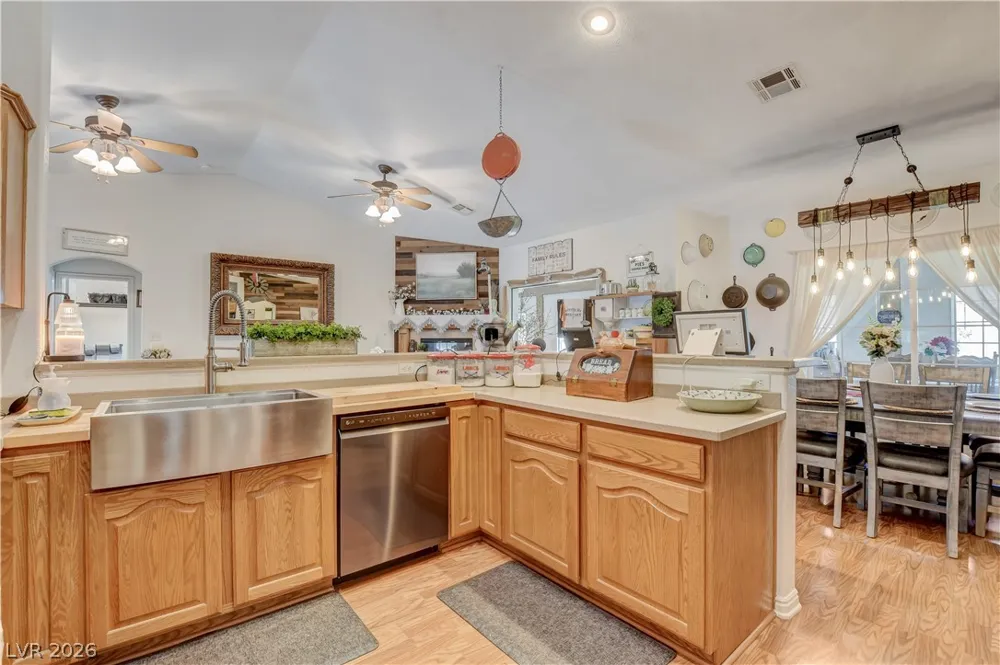 1374 Lake Valley Drive Logandale, NV 89021