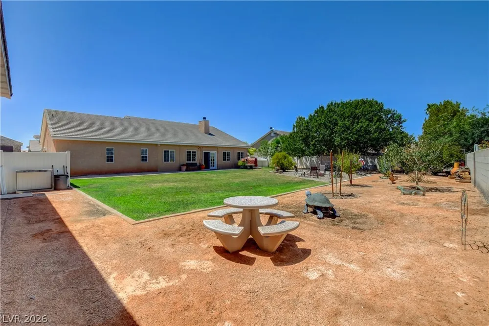 1374 Lake Valley Drive Logandale, NV 89021