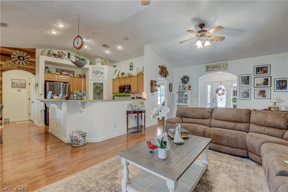 1374 Lake Valley Drive Logandale, NV 89021