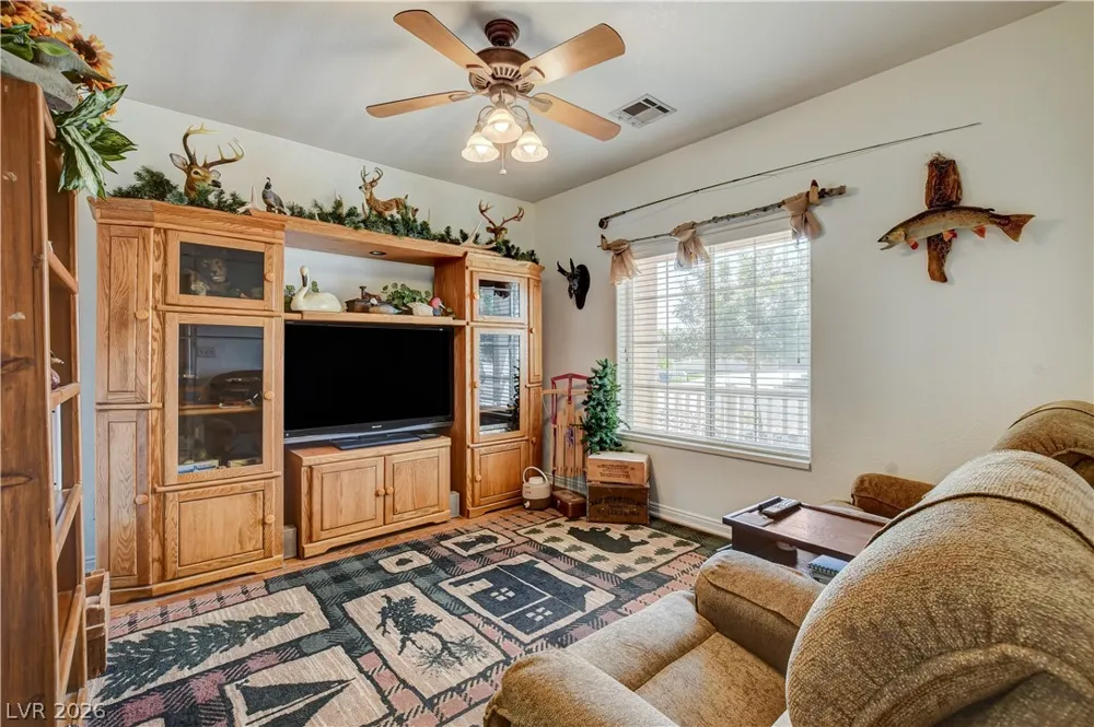 1374 Lake Valley Drive Logandale, NV 89021